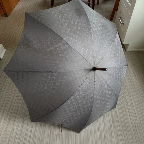Vintage Gucci Umbrella EUC - Picture 1 of 8